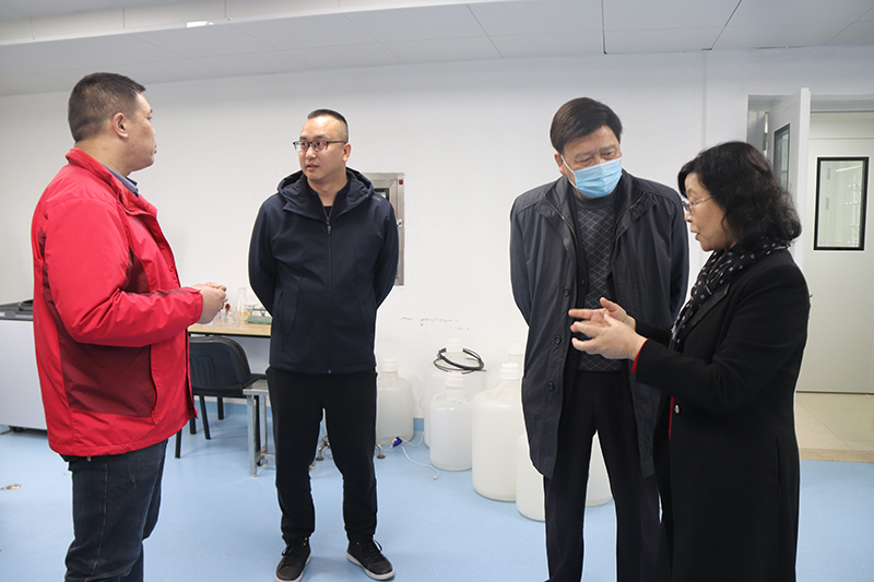 推女郎松果三点尽露视频
