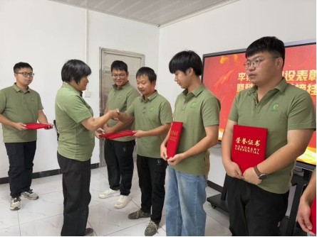 推女郎松果三点尽露视频