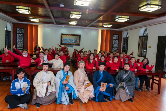 推女郎松果三点尽露视频